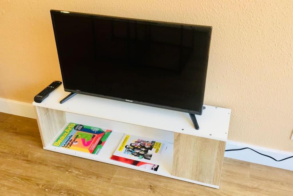 "Axel 8" Studio proche gare avec balcon Appartamento Sète Esterno foto